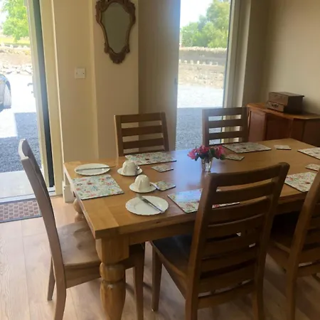 1 Bella Vista @ Carrigeen Castle Villa